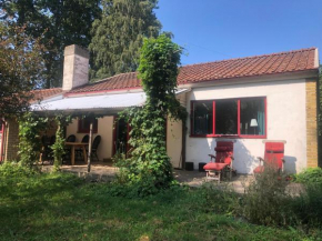 Gatehouse at unique farm, neighbour to yaks & emus in Höör